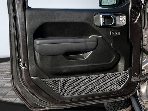 New 2025 Jeep Wrangler Rubicon w/ Technology Group image 30