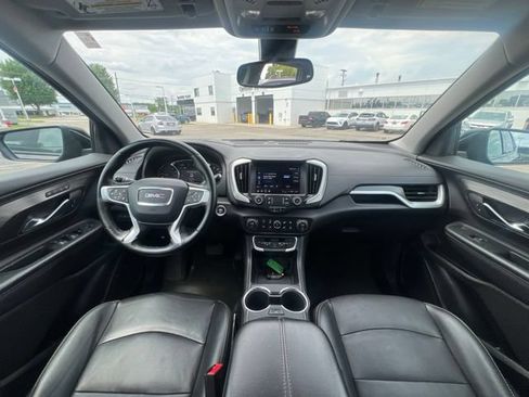 Used 2024 GMC Terrain SLT w/ Tech Package AWD/4WD image 18