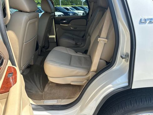 Used 2012 Chevrolet Tahoe LTZ AWD/4WD image 17
