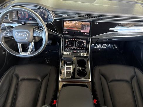 Used 2019 Audi Q8 Premium Plus w/ Premium Plus image 16
