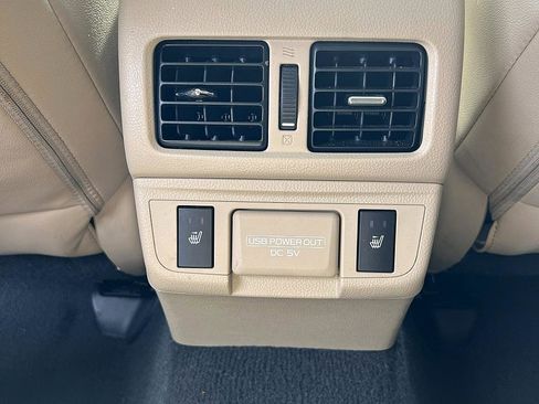 Used 2018 Subaru Outback 2.5i Limited image 30