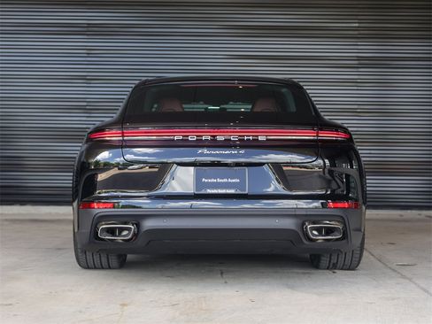 New 2025 Porsche Panamera 4 image 6