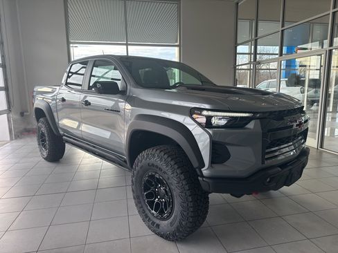 New 2026 Chevrolet Colorado ZR2 w/ ZR2 Bison Edition image 3