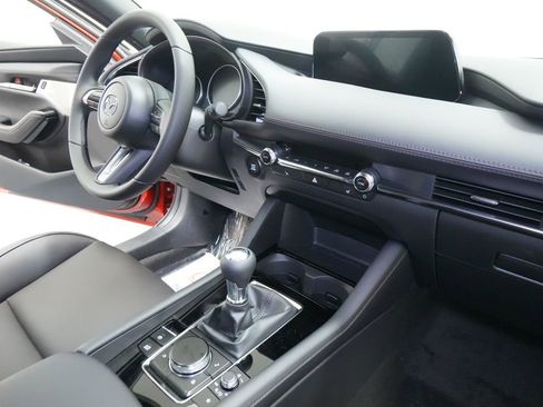 New 2026 MAZDA MAZDA3 2.5 S Hatchback w/ Premium Pkg FWD image 26