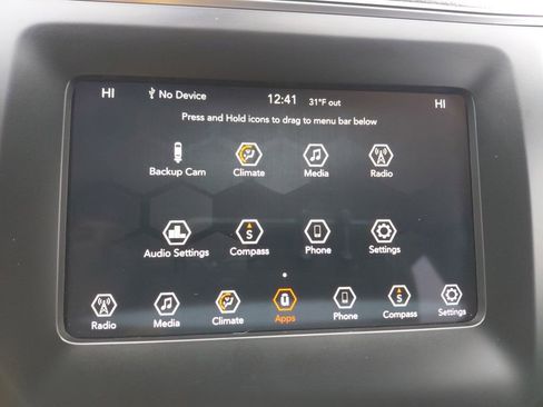 Used 2019 Jeep Cherokee Latitude Plus w/ Comfort/Convenience Group image 43