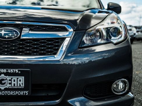 Used 2013 Subaru Legacy 3.6R Limited AWD/4WD image 9