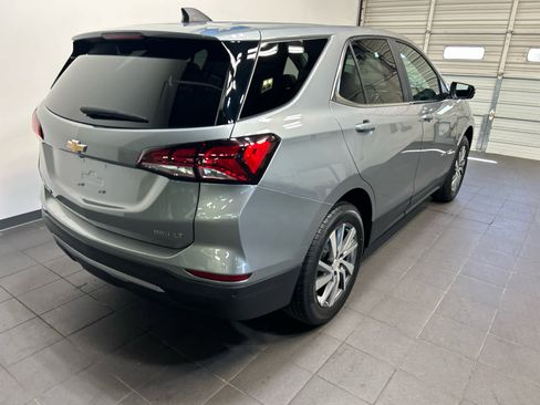 Used 2023 Chevrolet Equinox LT AWD/4WD image 3
