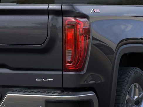 New 2026 GMC Sierra 1500 SLT image 11