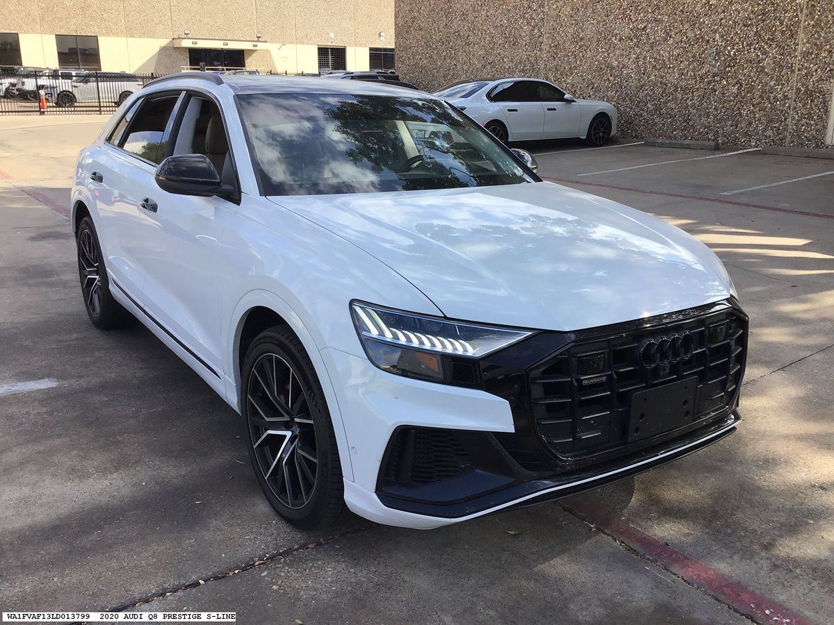 Used 2020 Audi Q8 Prestige AWD/4WD image 4