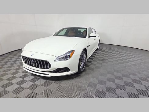 Used 2023 Maserati Quattroporte GT RWD image 49