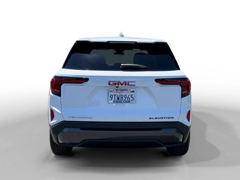 Used 2026 GMC Terrain Elevation FWD image 4