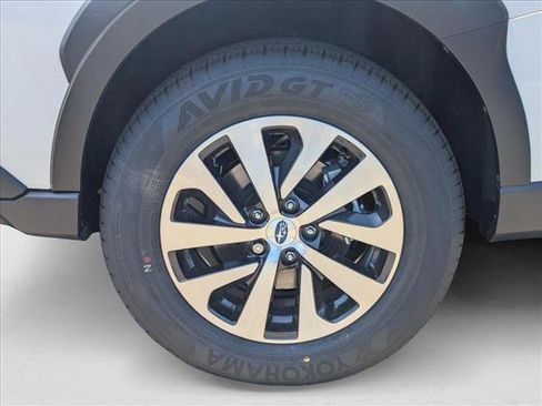 Used 2025 Subaru Outback image 10