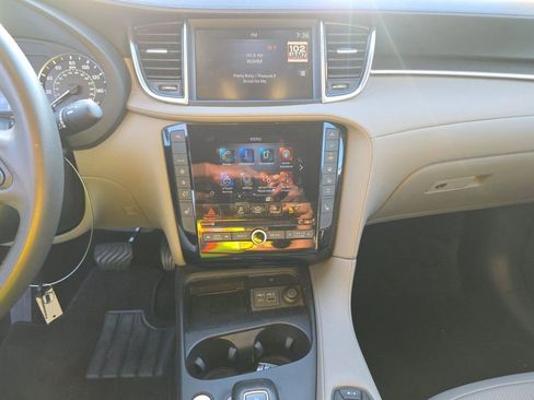 Used 2023 INFINITI QX50 Luxe FWD image 10