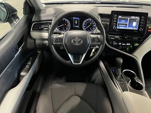 Used 2022 Toyota Camry LE FWD image 18