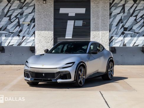 Used 2024 Ferrari Purosangue image 5