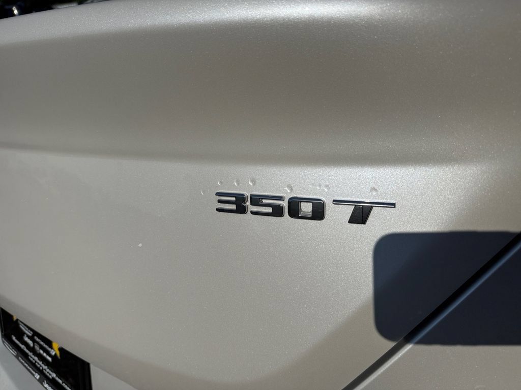 Used 2023 Cadillac CT4 Luxury RWD image 16