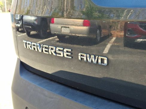 Used 2019 Chevrolet Traverse LT w/ LPO, Floor Liner Package image 7