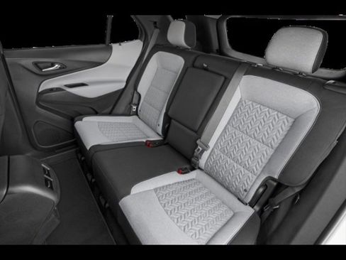 Used 2023 Chevrolet Equinox Premier image 10