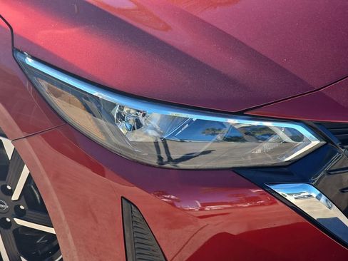 Used 2024 Nissan Sentra SV image 32