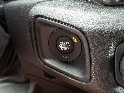 Certified 2026 Jeep Wrangler Sport AWD/4WD image 30