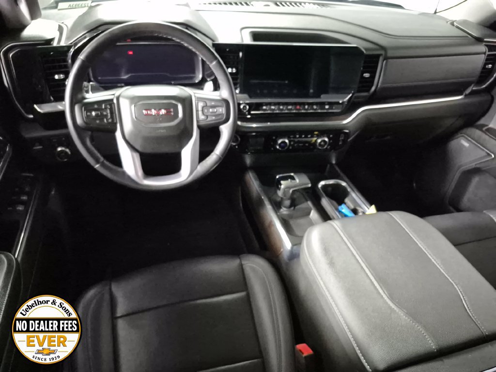 Used 2023 GMC Sierra 1500 SLT w/ SLT Premium Plus Package AWD/4WD image 11