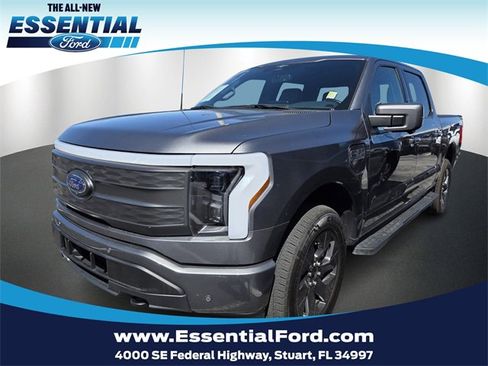 Used 2023 Ford F150 Lightning Lariat w/ Max Trailer Tow Package image 1