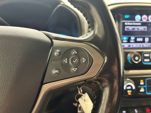 Used 2016 Chevrolet Colorado Z71 AWD/4WD image 13