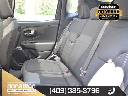 Used 2023 Jeep Renegade Altitude w/ Sun/Sound Group image 5