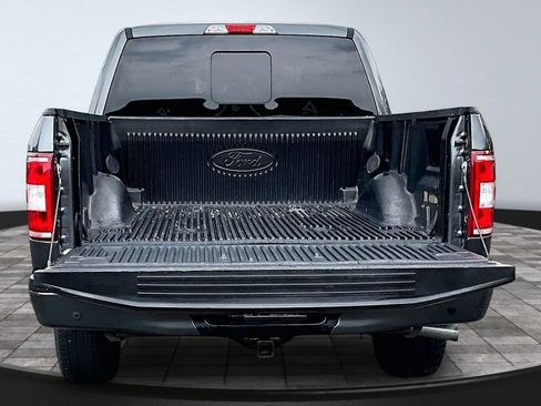 Used 2018 Ford F150 XLT w/ Equipment Group 302A Luxury AWD/4WD image 39