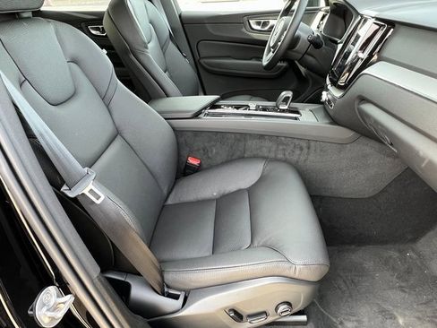 New 2025 Volvo XC60 B5 Plus w/ Protection Package Premier image 8