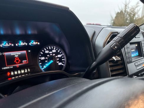 Used 2019 Ford F250 XLT w/ XLT Value Package image 29