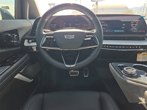 New 2025 Cadillac Optiq Sport 1 image 20