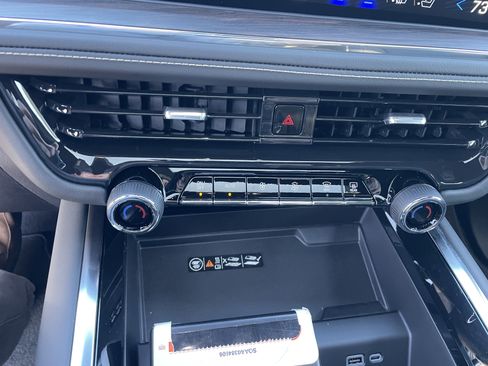 New 2025 Chevrolet Tahoe Premier image 13