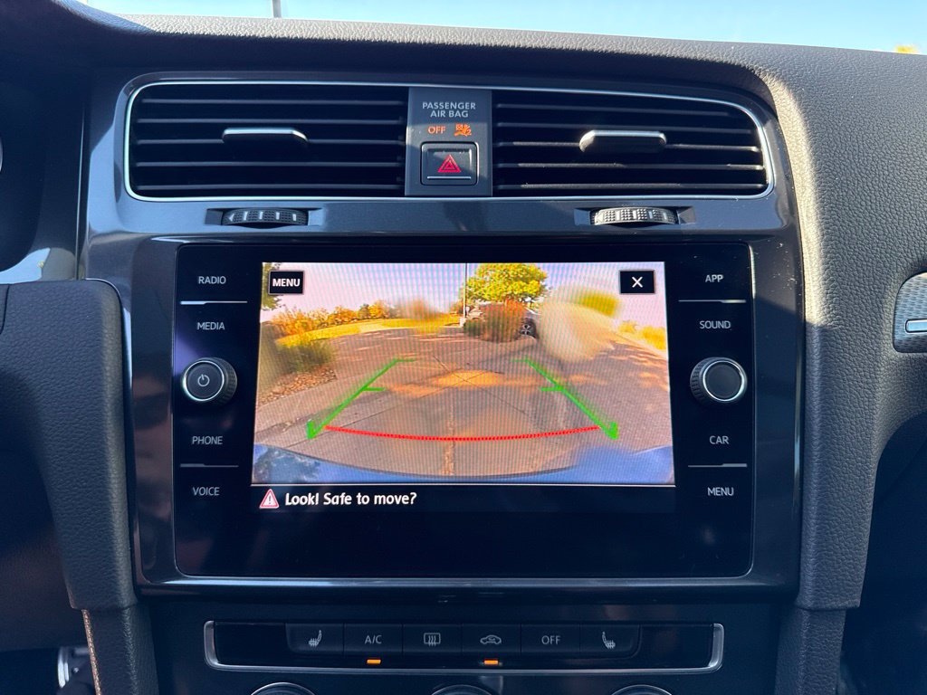 Used 2018 Volkswagen Golf Alltrack AWD/4WD image 20
