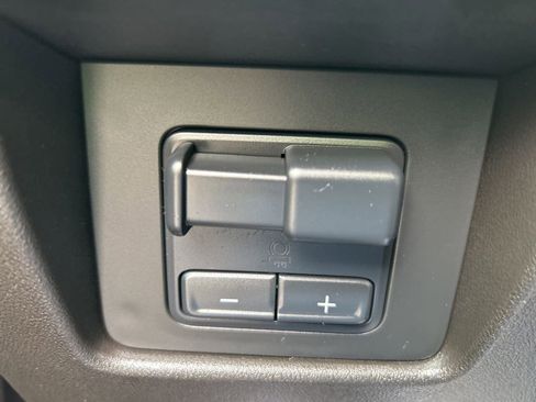 Used 2024 Chevrolet Colorado Trail Boss w/ Advanced Trailering Package image 8