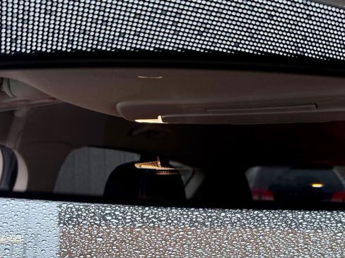 Used 2019 Ford Escape SE image 32