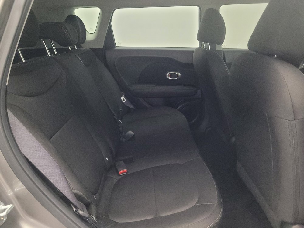 Used 2018 Kia Soul FWD image 19