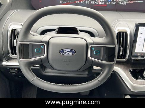 New 2026 Ford Expedition Platinum w/ Platinum Ultimate Package image 19