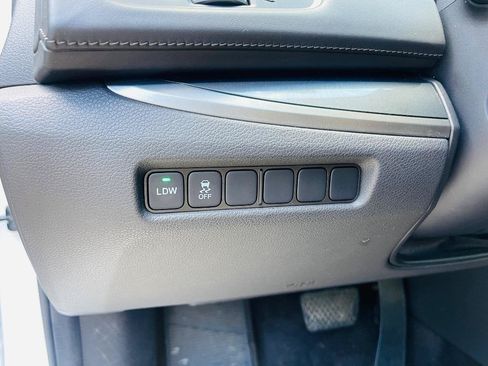 Used 2014 Acura RLX FWD image 25