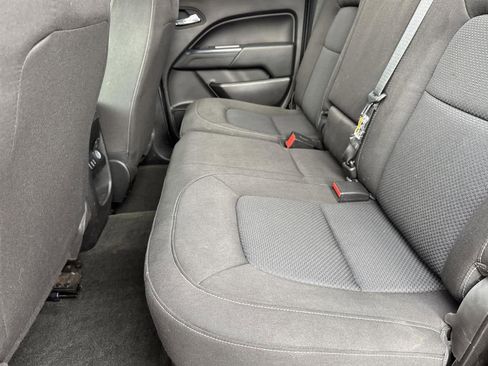 Used 2016 Chevrolet Colorado LT w/ LT Convenience Package image 14