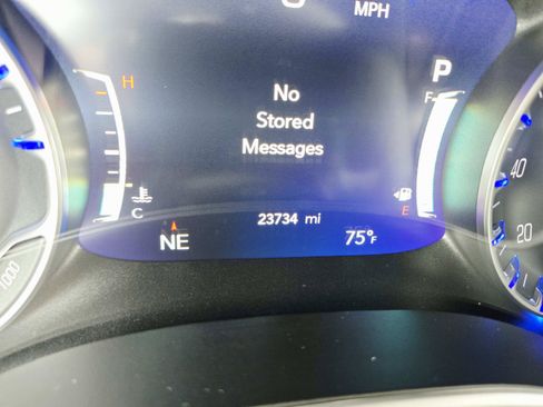 Used 2026 Chrysler Pacifica Select FWD image 27