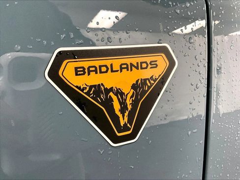 Certified 2022 Ford Bronco Badlands AWD/4WD image 13