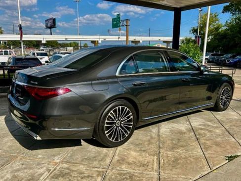 Used 2022 Mercedes-Benz S 500 4MATIC image 4