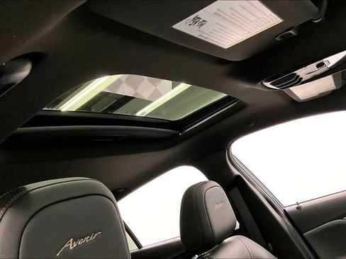 Used 2024 Buick Envista Avenir image 18