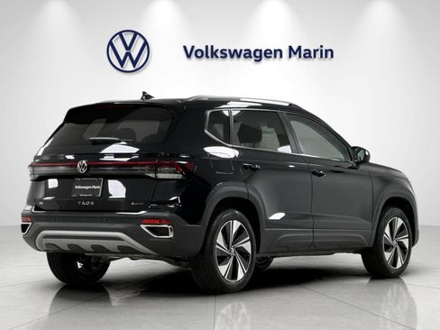 New 2026 Volkswagen Taos SE AWD/4WD image 5