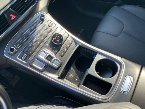 Used 2023 Hyundai Santa Fe Limited image 35