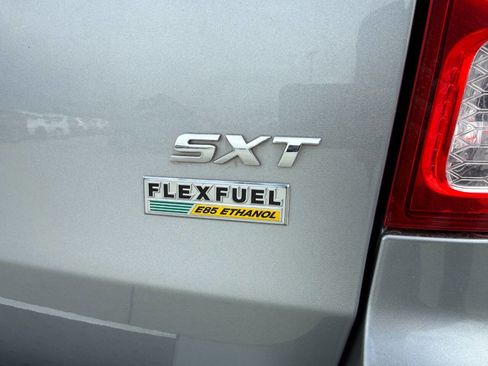 Used 2016 Dodge Grand Caravan SXT w/ Rear Park Assist Package image 9