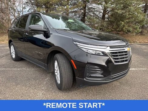 Used 2024 Chevrolet Equinox LS w/ LS Convenience Package image 2