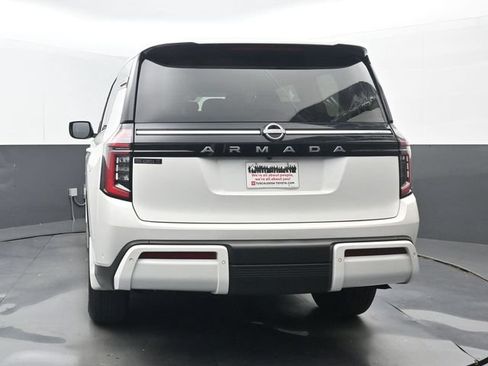 Used 2025 Nissan Armada SV AWD/4WD image 4