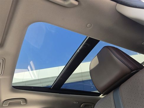 Used 2024 Honda Pilot Elite image 19